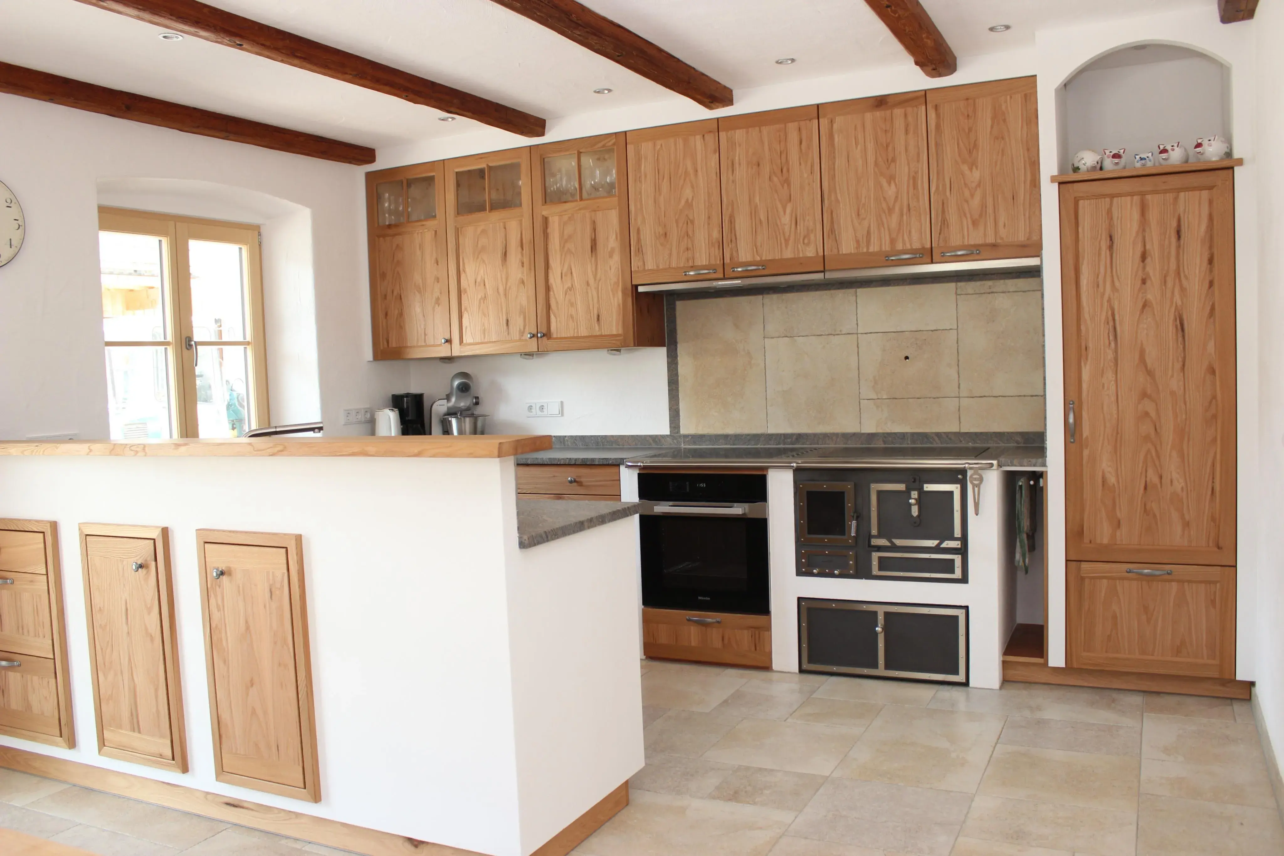 Küche in Ulme Kochstelle mit Holzofen