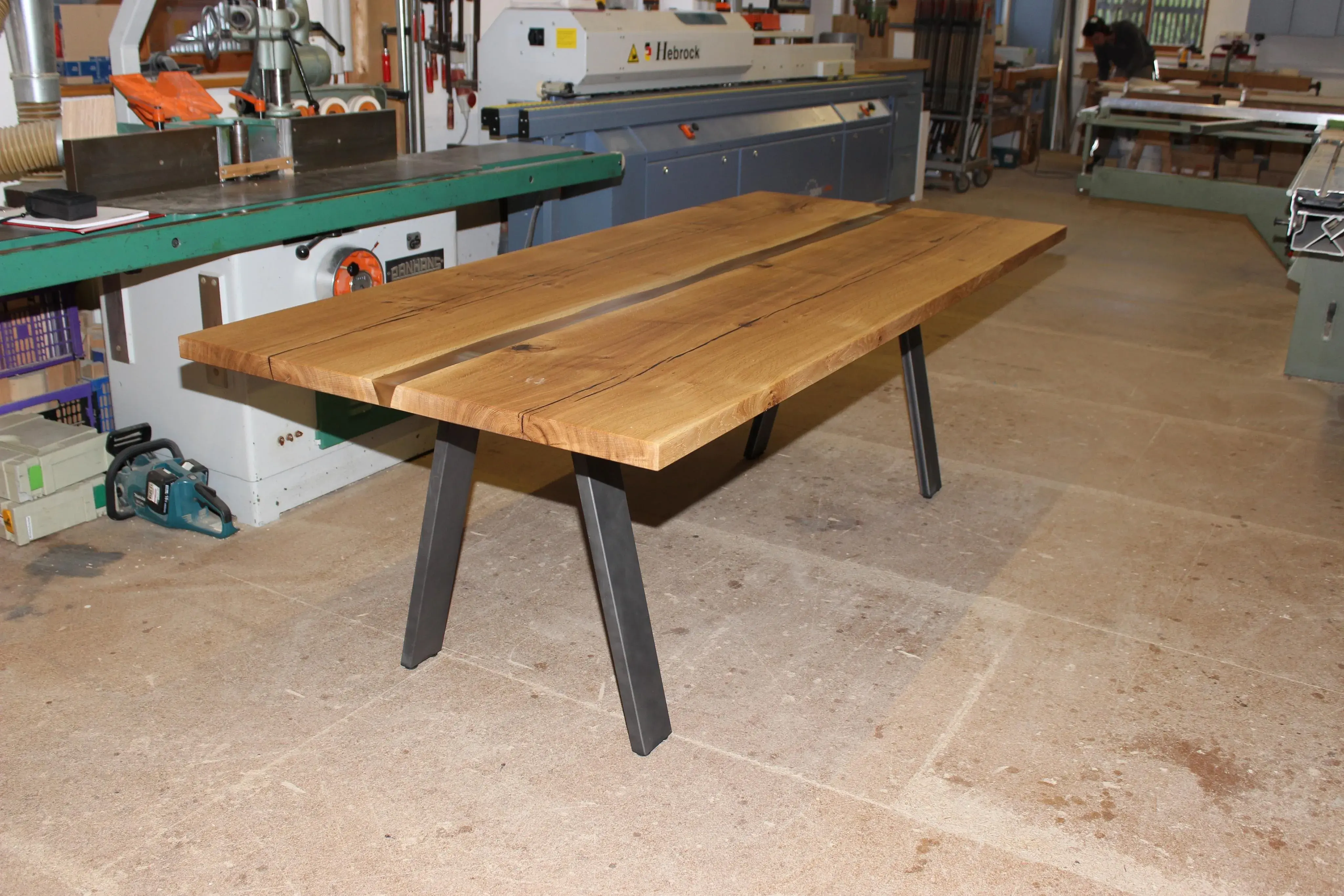 Esstisch gefertigt in der Werkstatt
