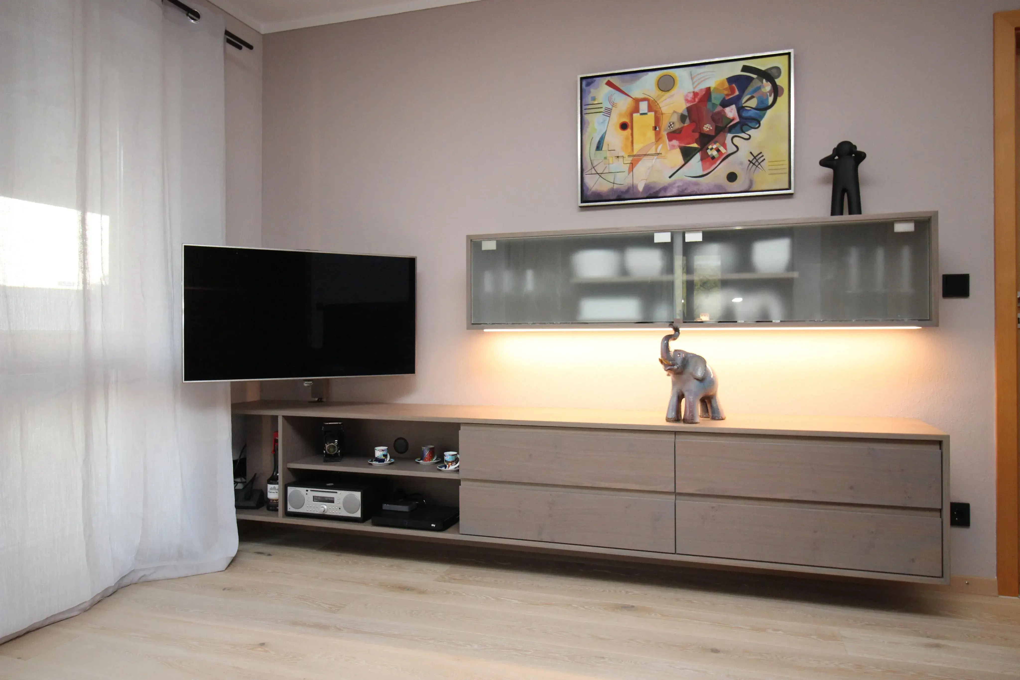 Sideboard hängend für Wohnzimmer